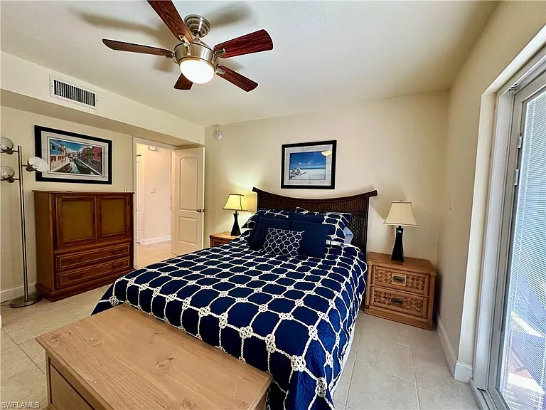 788 Park Shore Dr #D20 — Photo 11