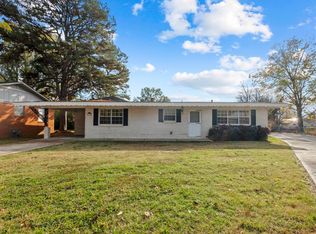 108 W 52nd St, N Little Rock, AR 72118