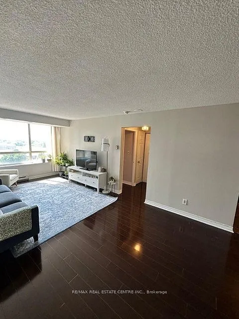 3 bed, $2,850 — Photo 3