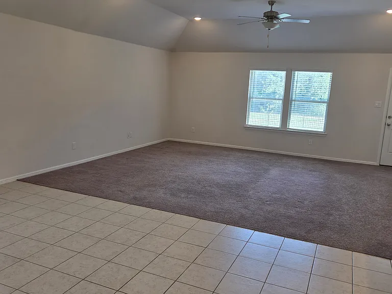 1512 Springtree Dr — Photo 14