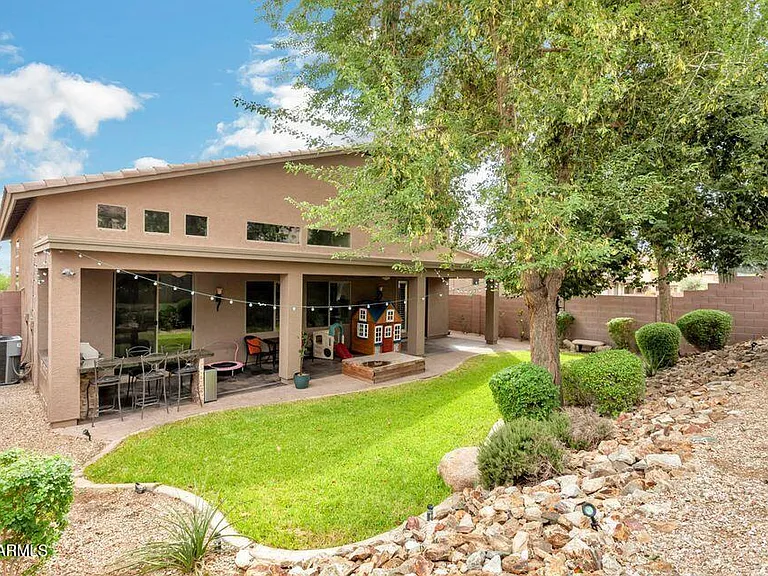 2244 W Spur Dr — Photo 3