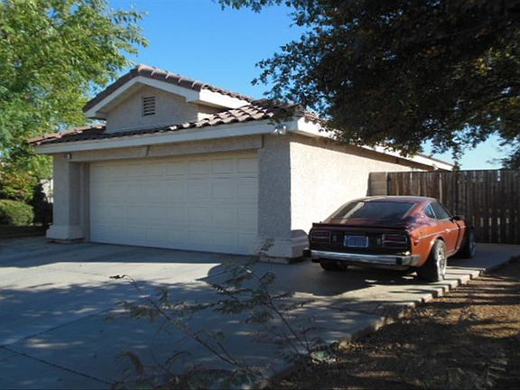 4th image of 9939 W Monterosa Ave