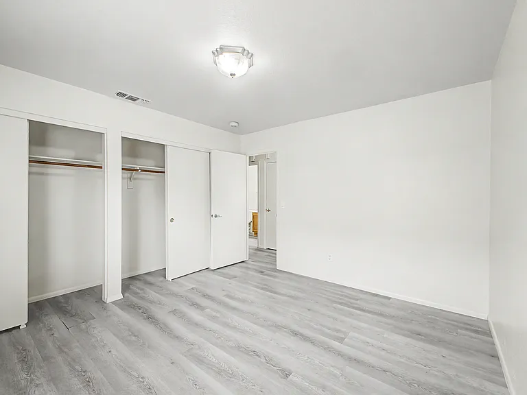 12402 N 41st Ave — Photo 12