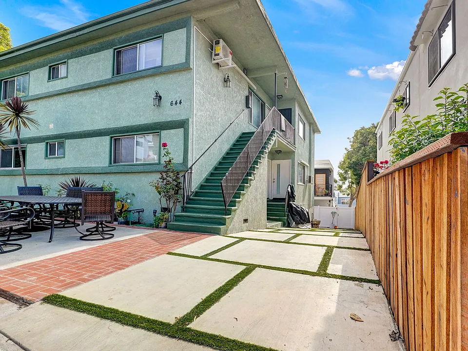 644 Pier Ave #4