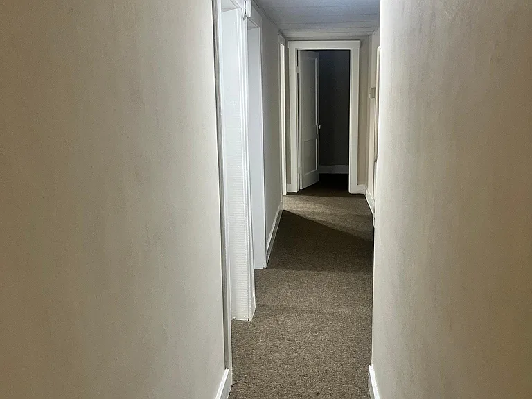 305 S White Oak St #3 — Photo 7