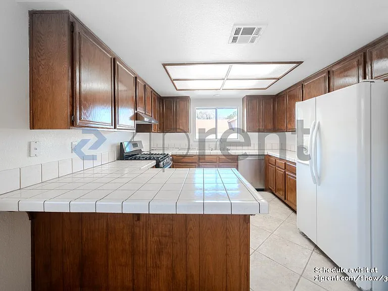 5327 Meredith Ave — Photo 18
