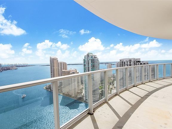 2nd image of 300 Biscayne Blvd #T-2808