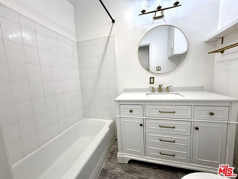 250 Linden Ave #201 — Photo 18
