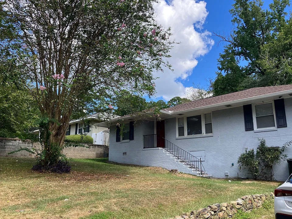 2814 Barbara Ave
