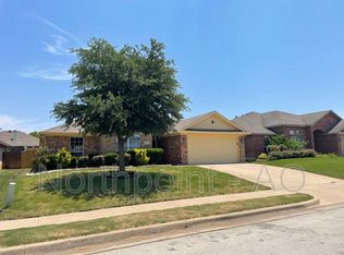 437 Nutmeg, Burleson, TX 76028