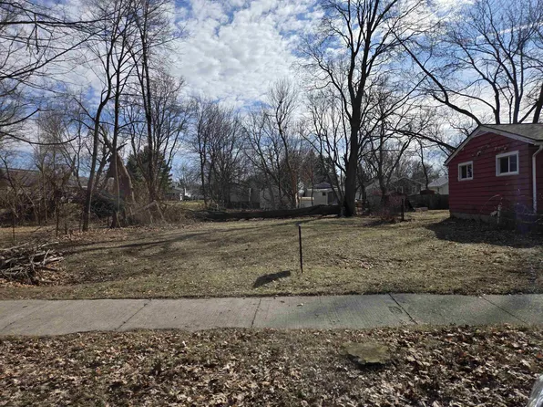 840 E Harris St, Lansing, MI 48906