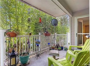 1910 W Casino Rd APT 123, Everett, WA 98204