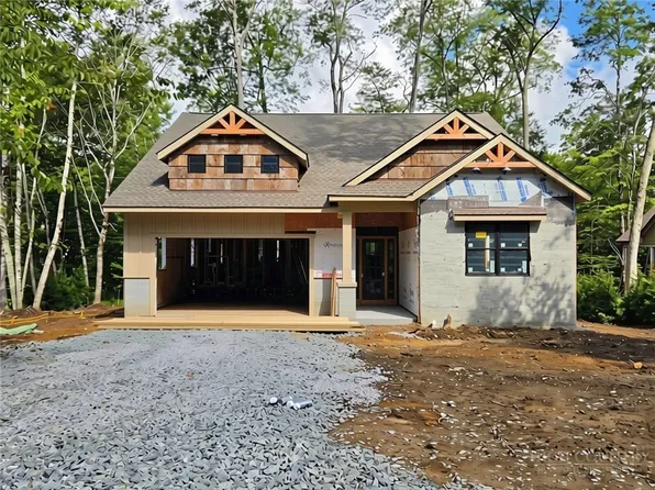 375 Linville River Drive, Banner Elk, NC 28604