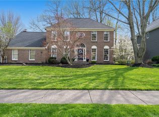 3460 Woodlands Cir, Macedon, NY 14502