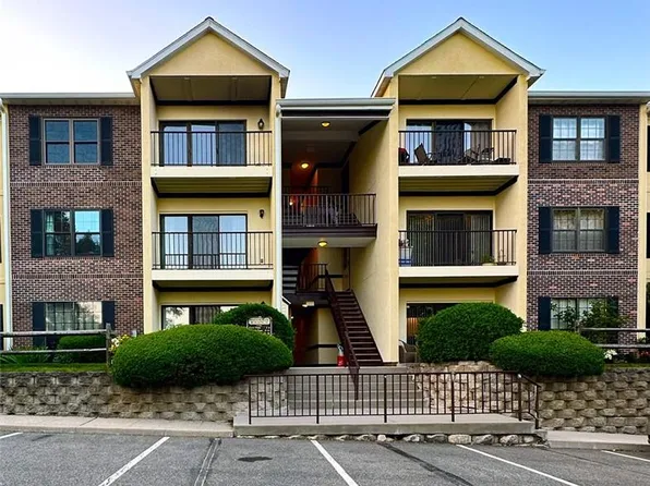 19 Nottingham Circle, Peekskill, NY 10566