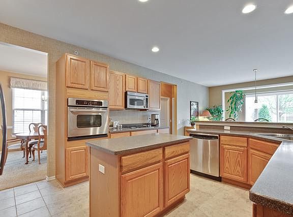 2nd image of 13186 Silver Birch Dr