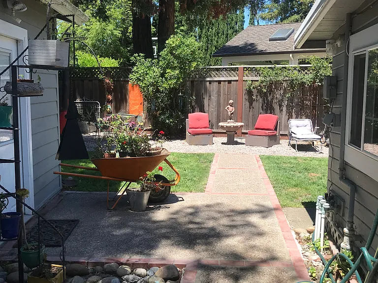 2716 Jefferson Ave — Photo 13