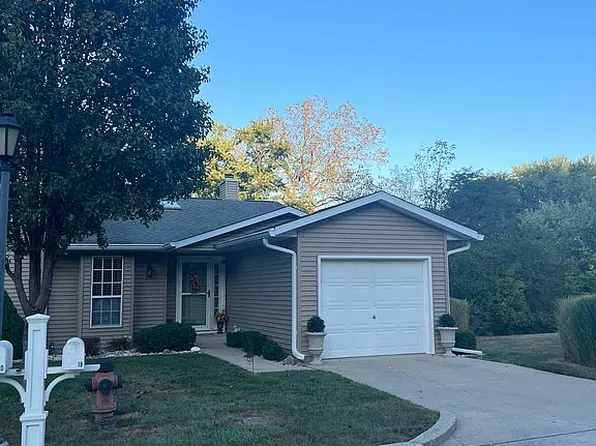 18 Woodbury Hl, Springfield, IL 62711