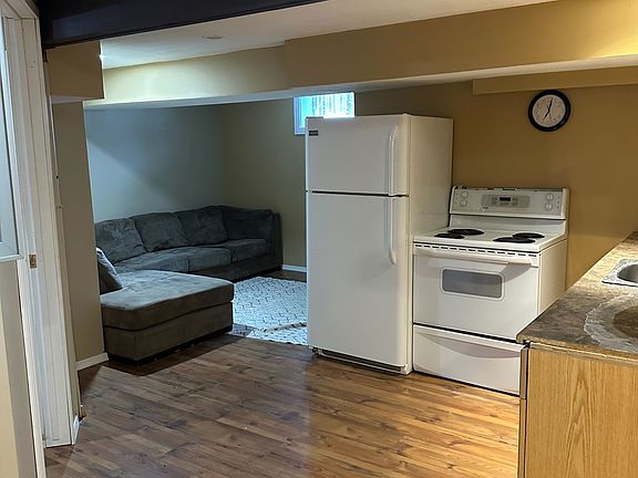 3rd image of 11 Krivel Cres #1138513