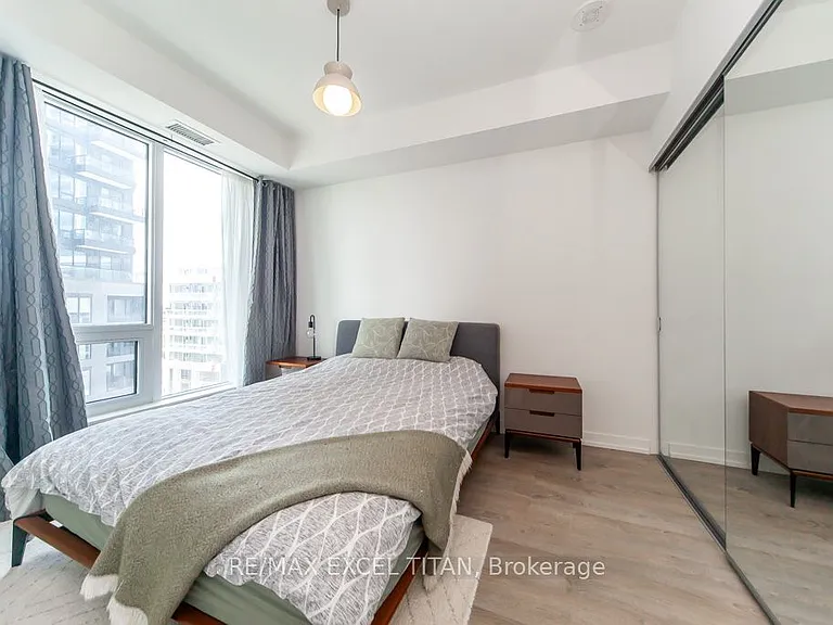 8868 Yonge St #602-E — Photo 15