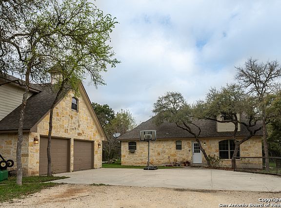 4th image of 590 County Road 385