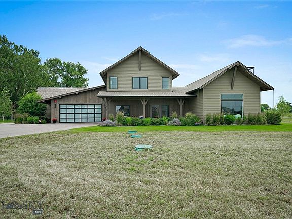 4th image of 440 Riparian Way
