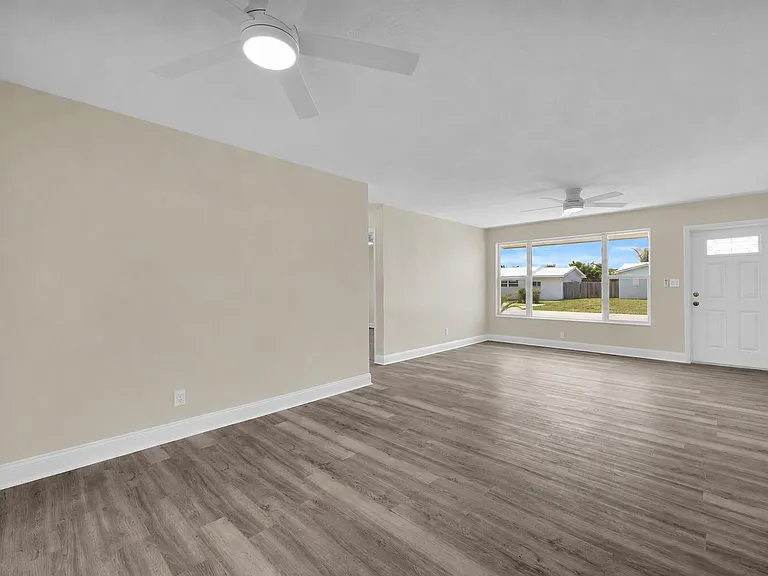 19035 SE Southgate Dr — Photo 3