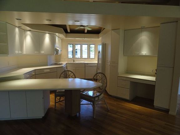 Spacious open Kitchen