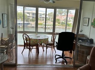 1550 Gulf Shore Blvd N APT E4, Naples, FL 34102