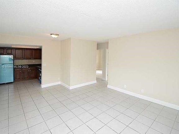 3rd image of 626 SW 14th Ave APT 115