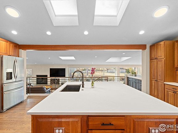 5th image of 819 Gapter Rd