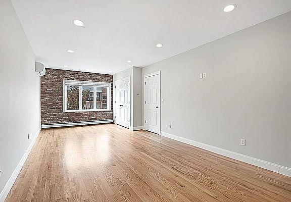5th image of 52-19 69th St #1