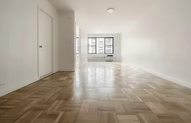 Rented by Manhattan Realty Group