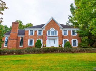 11 Pine Hill Rd, Old Tappan, NJ 07675