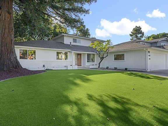 3rd image of 1487 Barton Dr
