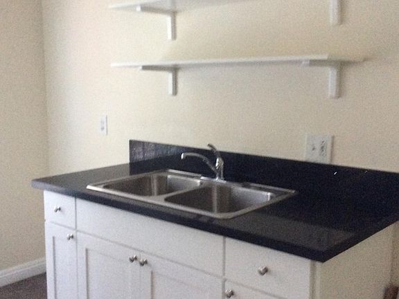 2nd image of 7120 S La Cienega Blvd APT 3