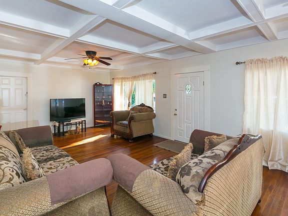 4th image of 4346 Lowell Ave
