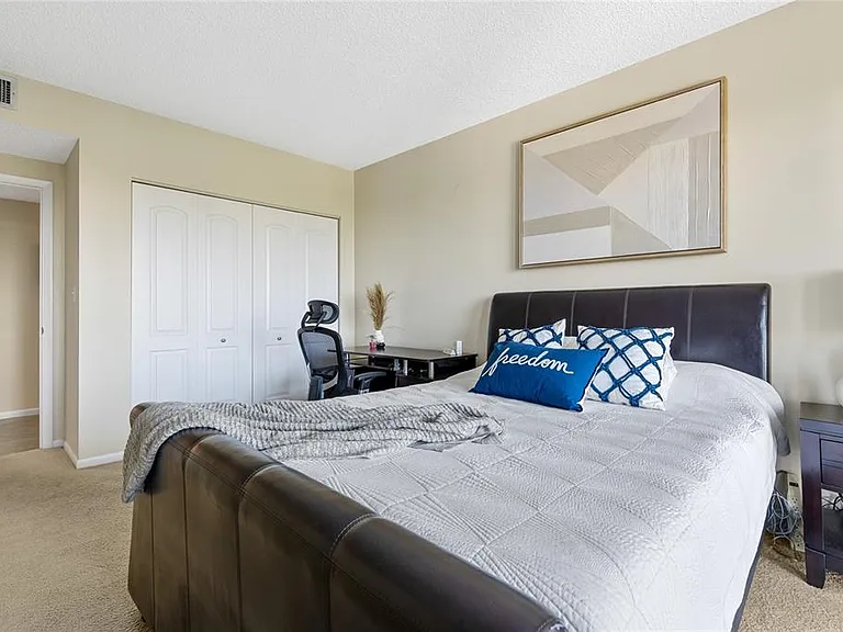 150 Belleview Blvd #508 — Photo 16