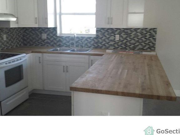 3rd image of 2252 NW 51st Ter