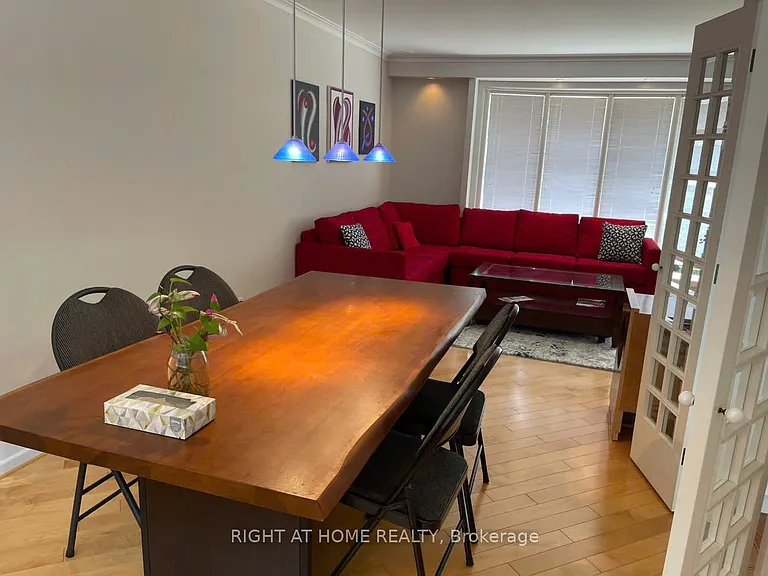 1 Cotillion Ct — Photo 4