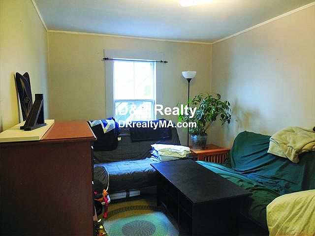 2nd image of 119 Pleasant St #117-02