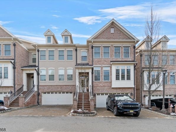 14 Howland Ter, Morris Twp., NJ 07960
