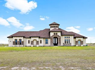 208 Sunrise Dr, Rockport, TX 78382