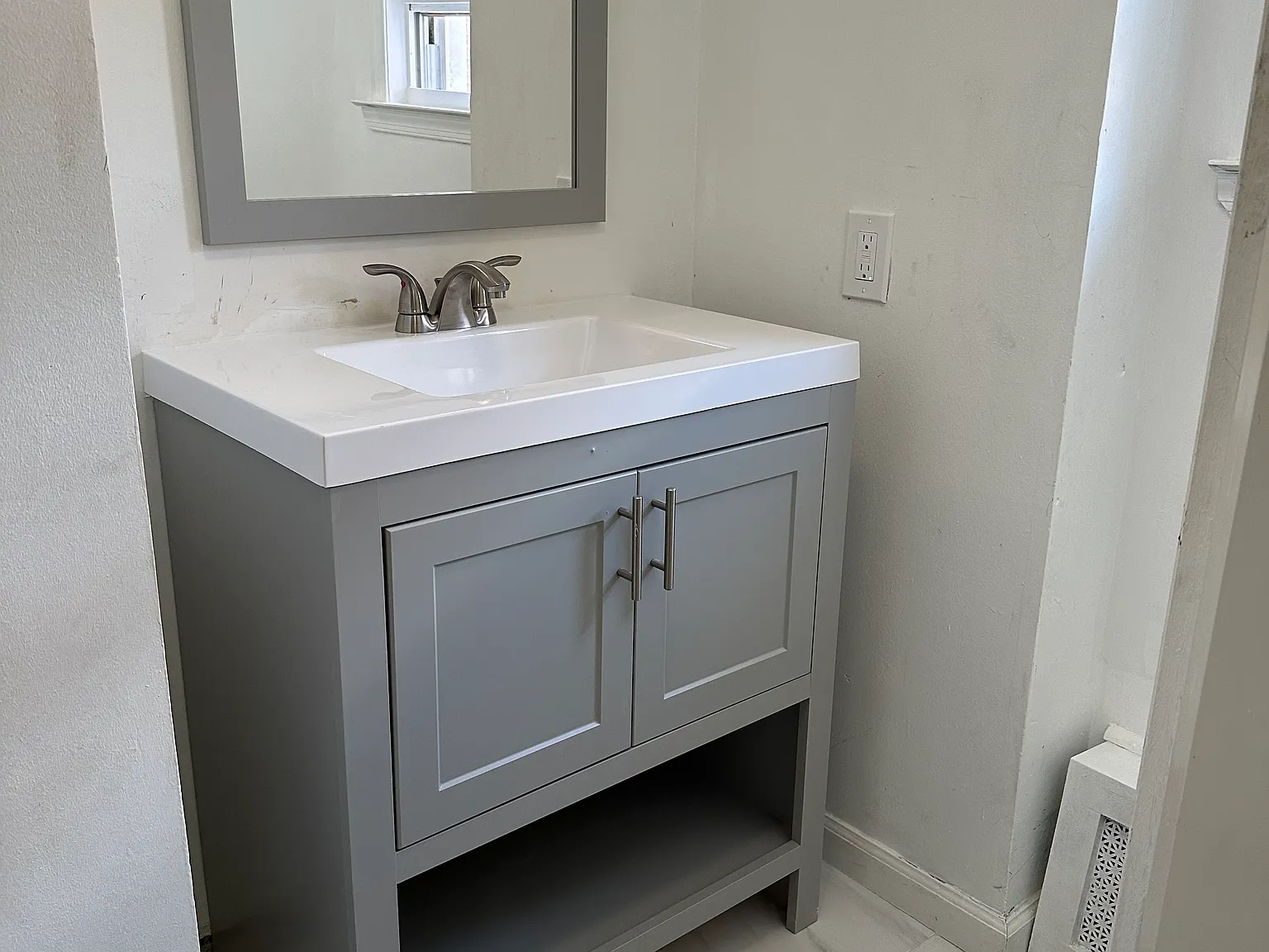 3 bed, 1208 sqft, $2,195 — Photo 4