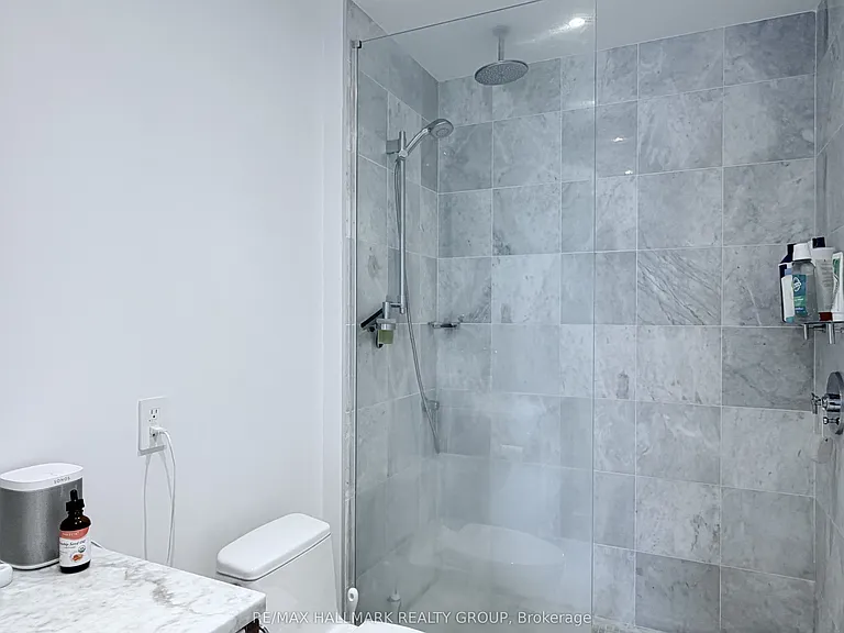 300 Lisgar St #503 — Photo 9