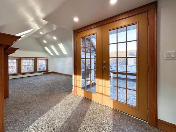 10525 Clifton Blvd APT 3