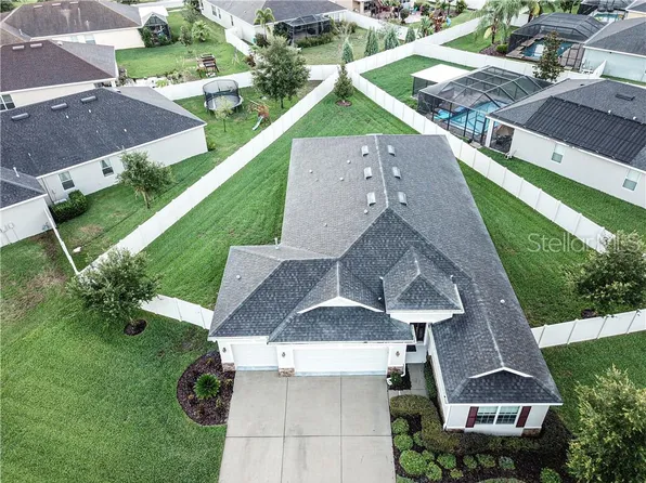11127 Wembley Landing Dr, Lithia, FL 33547