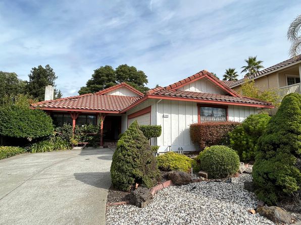 19840 Edwin Markham Dr