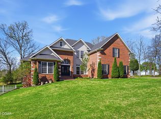 1911 Sherry Lea Dr, Neosho, MO 64850