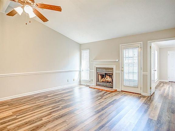 4th image of 5962 Carmel Dr